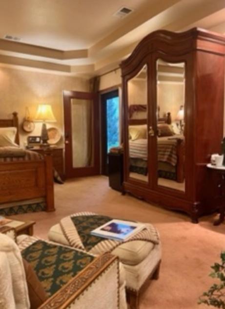 Yellowstone Cattle Baron Ensuite, Private Entrance & Parking - Prairie Rose B&B Cheyenne Eksteriør billede
